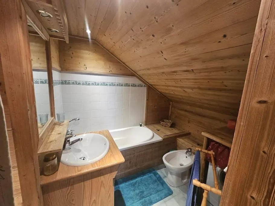 Bel Appartement Tout En Bois Dans Un Chalet メジェーヴ 0*,