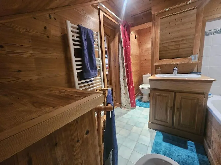 アパート Bel Appartement Tout En Bois Dans Un Chalet メジェーヴ