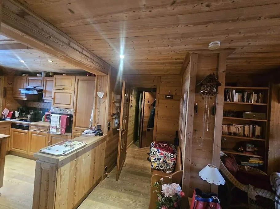 アパート Bel Appartement Tout En Bois Dans Un Chalet メジェーヴ