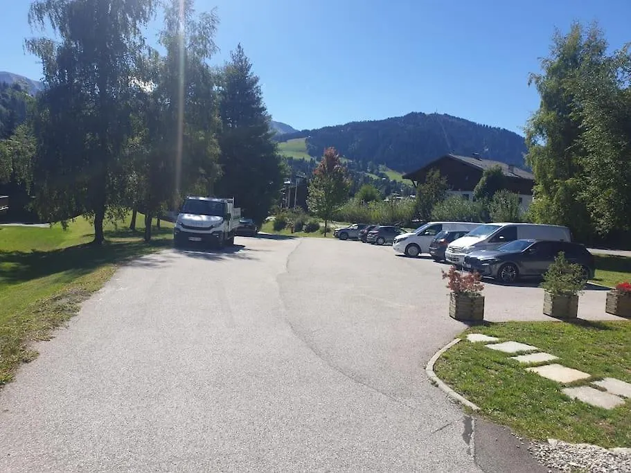 Bel Appartement Tout En Bois Dans Un Chalet Megeve